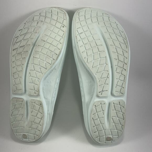 Oofos Oolala Luxe Flip Flops Womens Size 9 Ice White Comfort Recovery Sandals - Picture 7 of 9